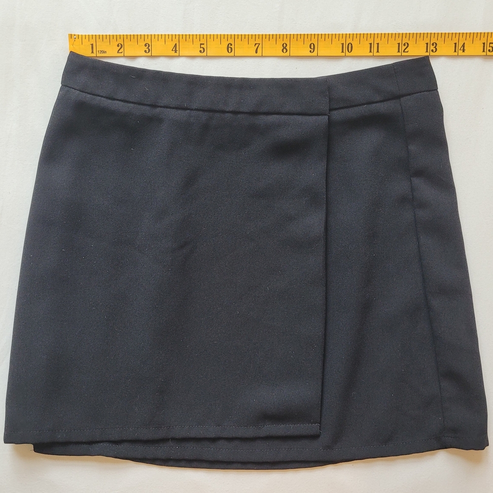 Black Mini Wrap Skirt. Size: XS/S (13" Waist - Lying Flat)